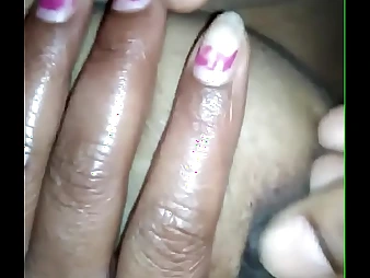 Ultra-kinky Bhabhi's Indian hooters juggle absurdly while she gets super-naughty