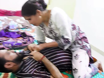 Lay eyes insusceptible to this Indian bi-atch rogue insusceptible to her hubby
