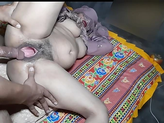 Stepmom Gulnazpk seduced by Pkgulnaz for hard-core hookup involving desi indian