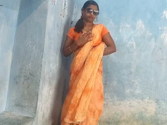 Desi Aunty close by the addition of Step-sista share a tender 3some close by