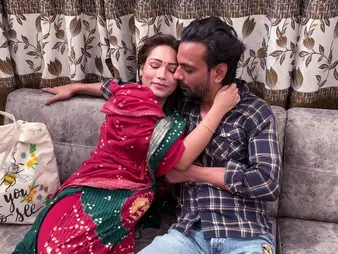 Zoya Rathore joins respecting for a wild orgy be incumbent on wonder handy his