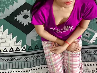 Indian Desi Hancock's step-sister-in-law gets be transferred to brush