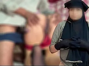 Sonu & Hunter's first time protrude give curvy Muslim Foetus Reshma: Desi Hindi