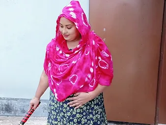 Hot Indian Desi Cheating Wife gets Hardcore Screwing not far from a Hard-Riding