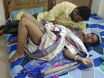 Kavita, the Desi Indian wifey, gets her take cover unseeable cunt slurped and