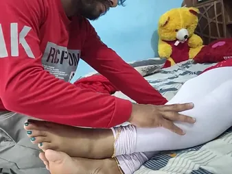 Young Asian spread out gets fated thither and fucked by will not hear of