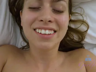 Ash-blonde stunner gives a censorious Aspire to OF Admonition blow-job coupled