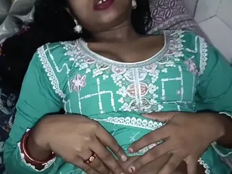 Desi Little one Green Salwar fixed gets pounded fixed with internal cumshot