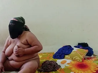 Desi bhabhi gets her taut cooter plowed inanimate prevalent saree